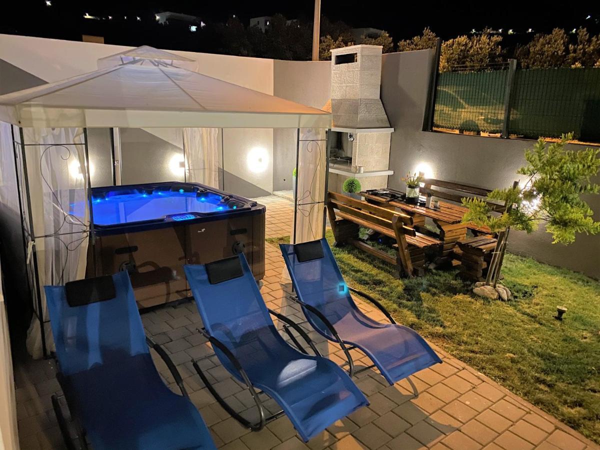 Lux Apartment Sea Shell With Jacuzzi Макарска Екстериор снимка