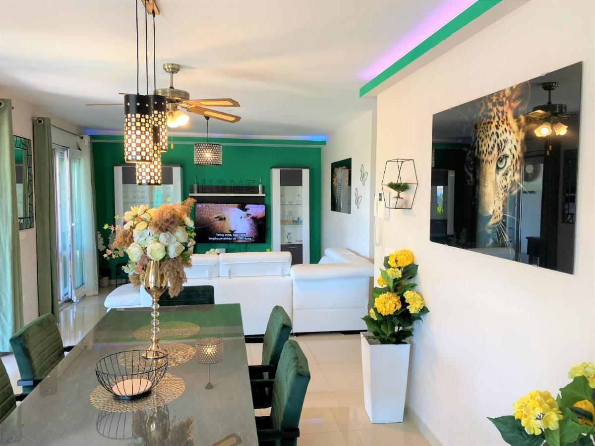 Lux Apartment Sea Shell With Jacuzzi Макарска Екстериор снимка